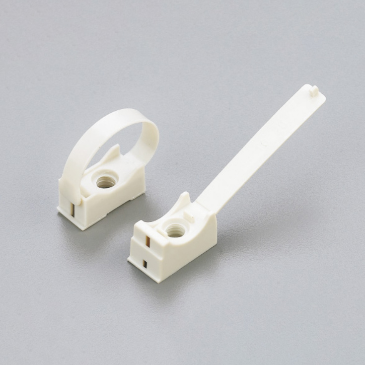 Saddle Mounting Clip